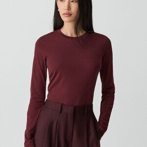 Theory long-sleeve tee in organic cotton (dark red)